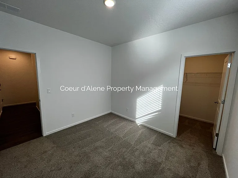 5212 E Aquila Ave — Photo 11
