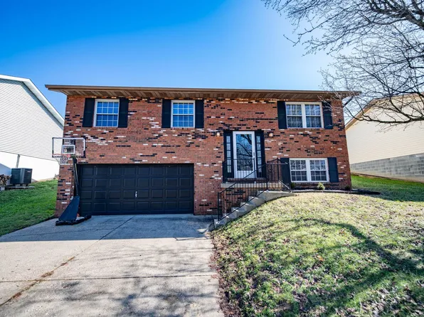 14 Colonial Ct, Barboursville, WV 25504
