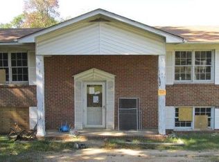 304 Lugenia Dr, Gadsden, AL 35904