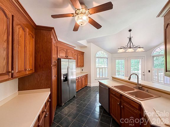 2nd image of 5406 Club View Dr