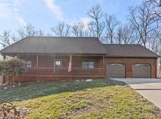 1608 Woodside Cir, Fairfield, IA 52556