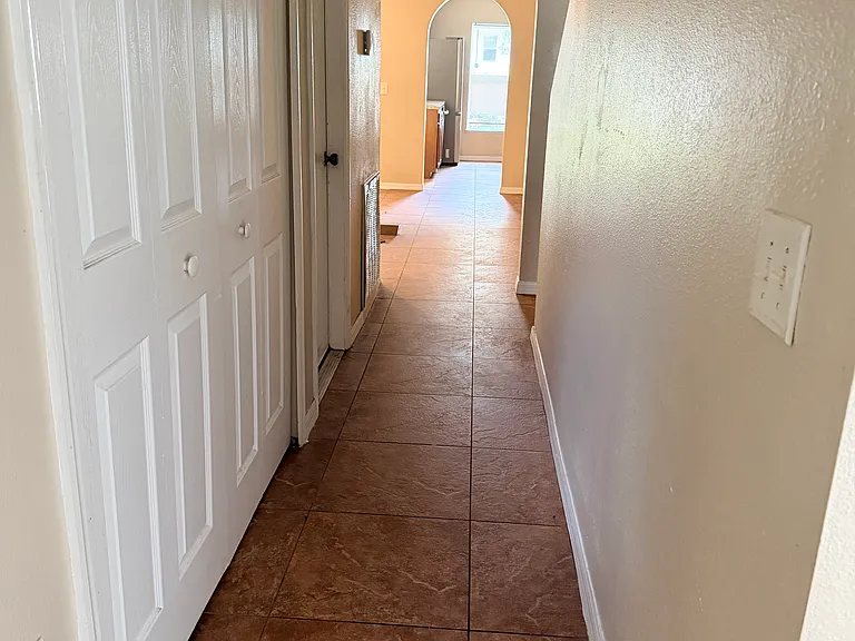 9963 Ashburn Lake Dr — Photo 21