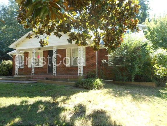 3rd image of 1134 Cedar Cir S