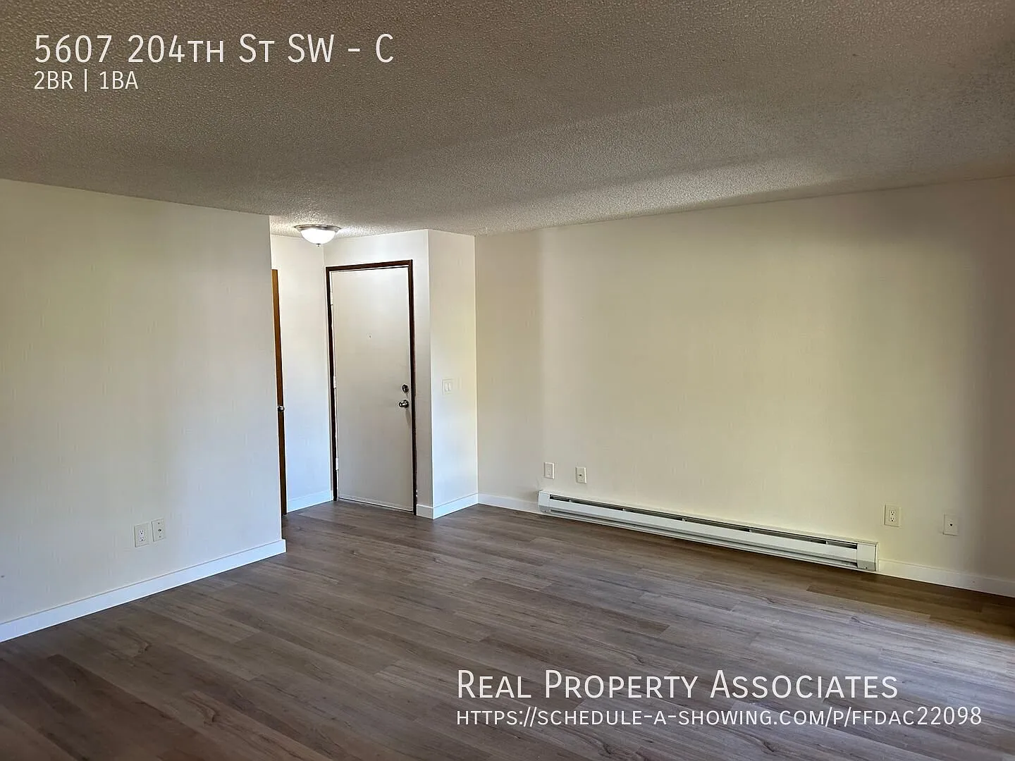 Lynnwood Apartment — Photo 4