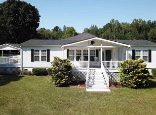 218 Stockton Lake Dr, Gay, GA 30218