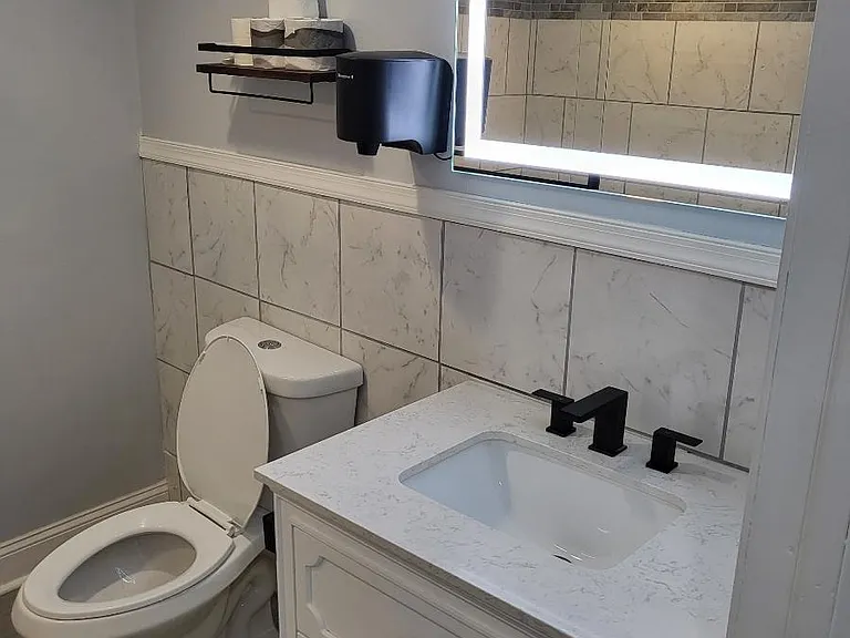 601 Dudley St #2 — Photo 5