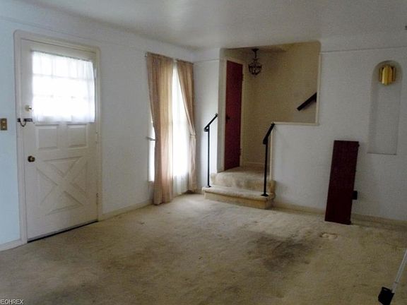 5th image of 17408 Talford Ave