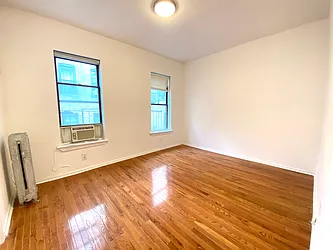 Rented by Bizzarro Agency