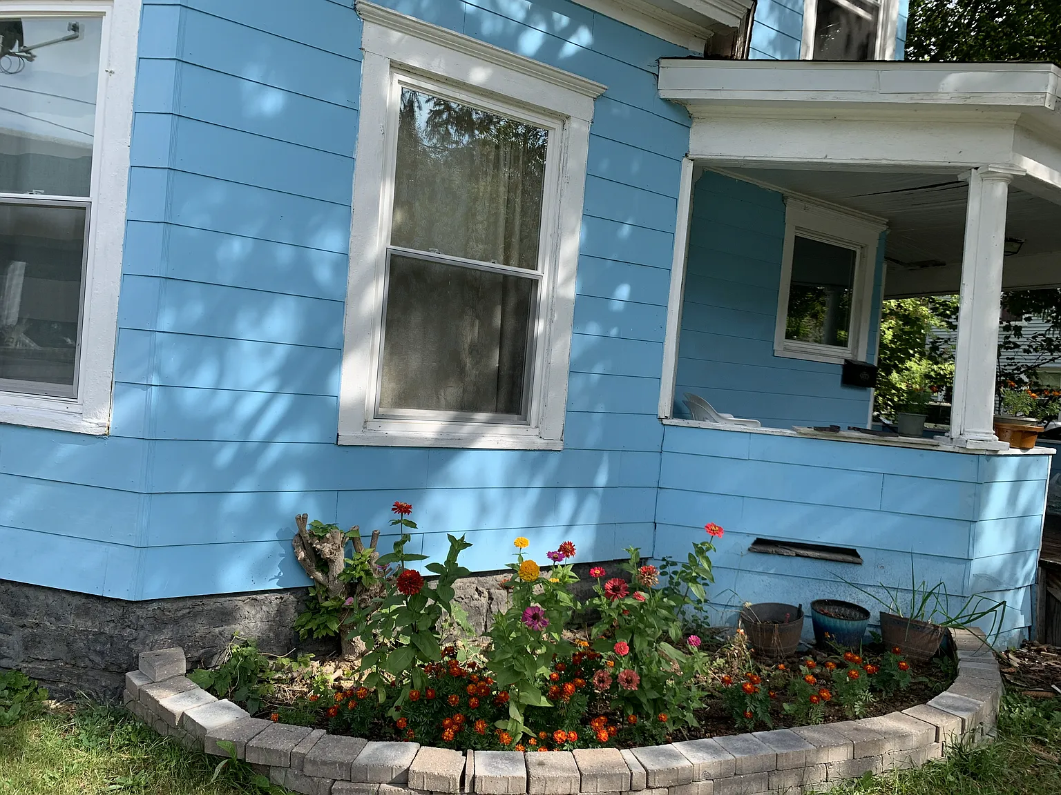 4 bed, 1728 sqft, $2,098 — Photo 1