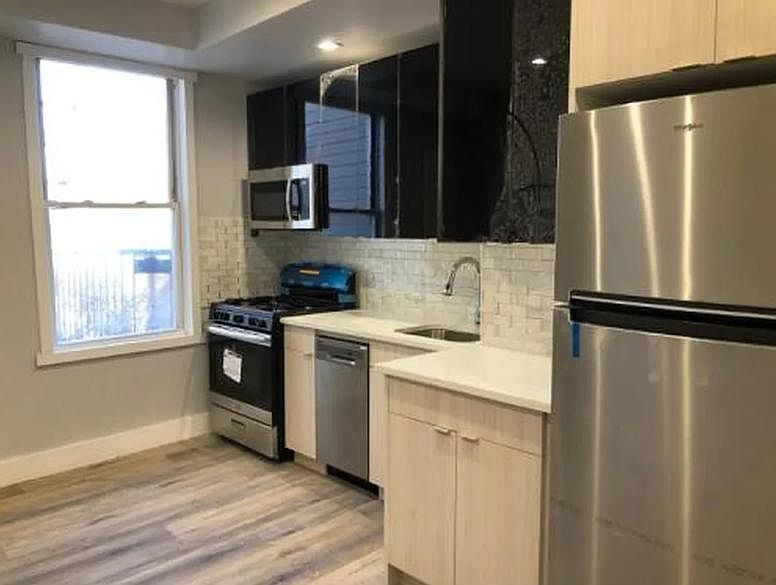 2nd image of 308 Clerk St #2LC