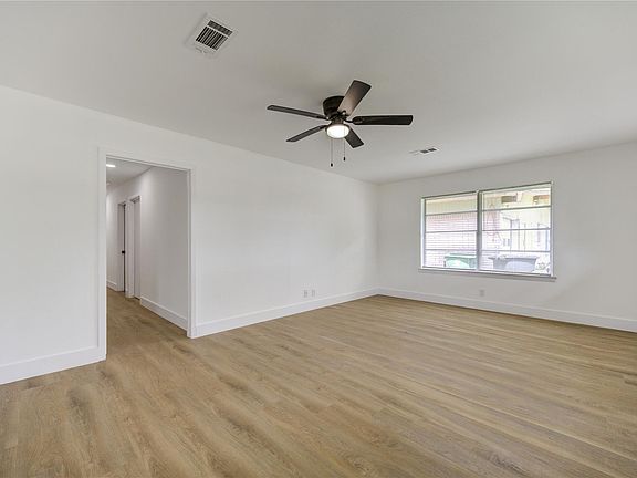 3rd image of 7543 Wilmerdean St