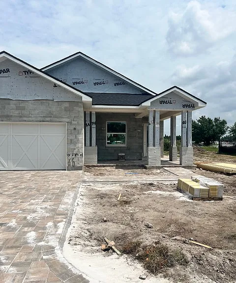 2083 Maverics Dr — Photo 2