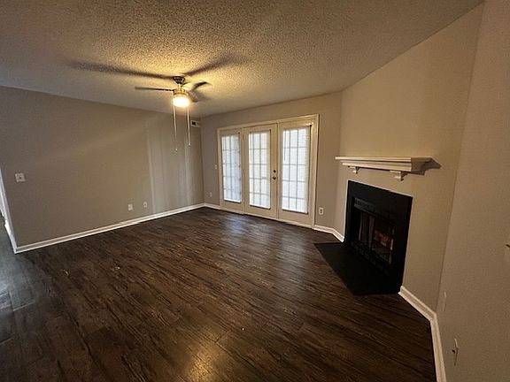 4th image of 5701 Battery Dr #B