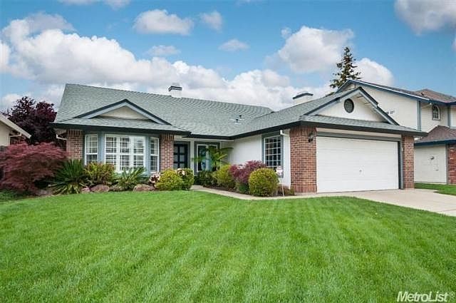 1st image of 1525 Carbury Way