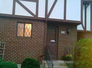 502 Cedar Hollow Dr, Rocky Hill, CT 06067