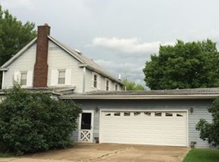 227 Elm St, Rockwell City, IA 50579