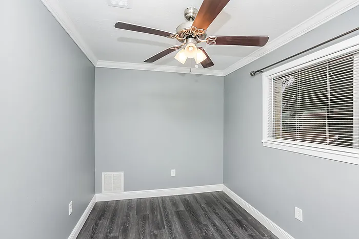 226 Greer Dr — Photo 8