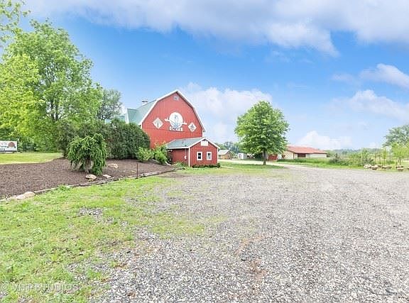 2nd image of 16608 Us Highway 14