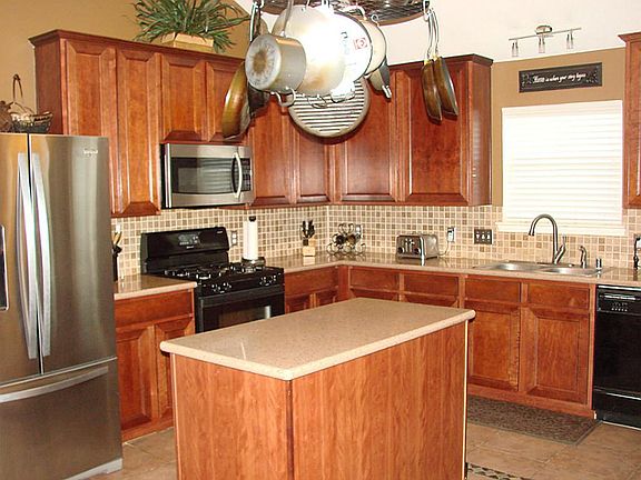 2nd image of 20211 Yosemite Falls Dr