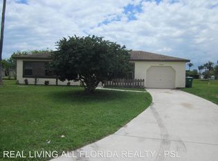 1555 SE Belgius Ct, Port Saint Lucie, FL 34952