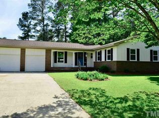 1002 E Maplewood Dr, Benson, NC 27504