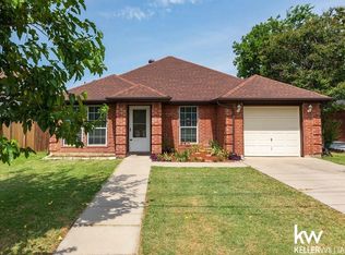 411 N Hansbarger St, Everman, TX 76140