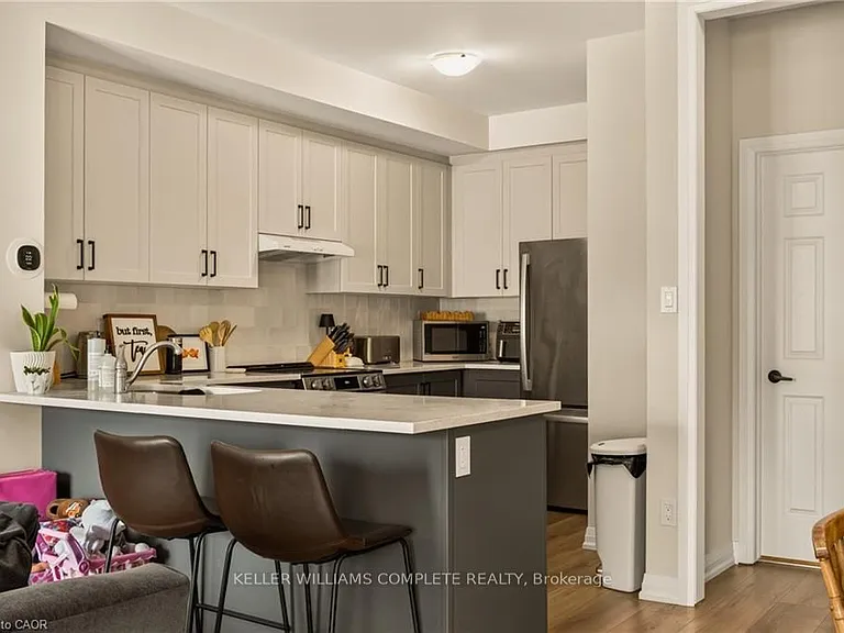 677 Park Rd N #156 — Photo 10