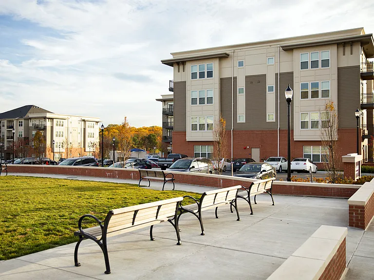 Azure Oxford Square — Photo 32