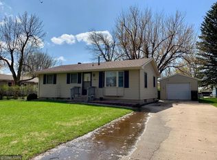 1709 Douglas Ave, Worthington, MN 56187