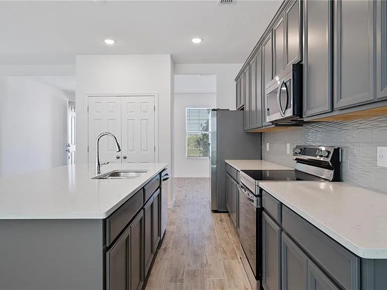 7387 Mezzano Ln — Photo 5