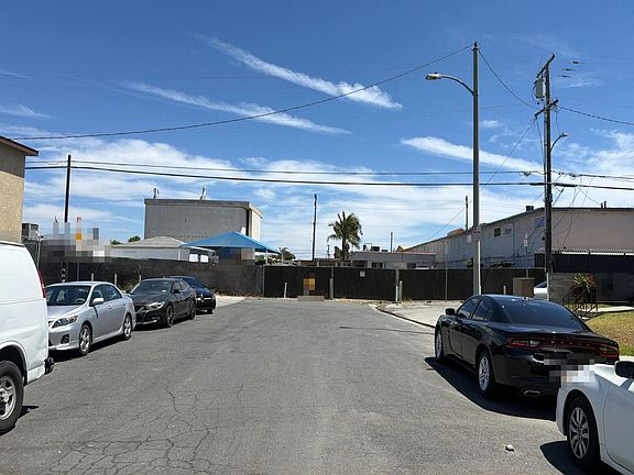 4th image of 3134 W 145th St APT 4