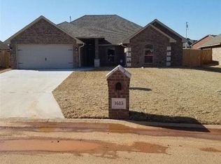 1615 NE White Rock Dr, Elgin, OK 73538