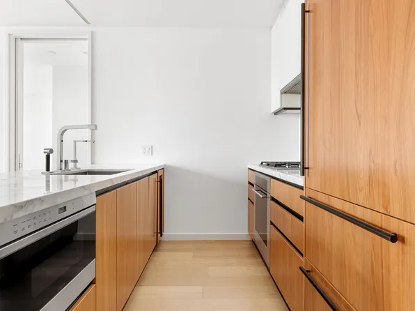 1 West End Avenue image 8 of 19