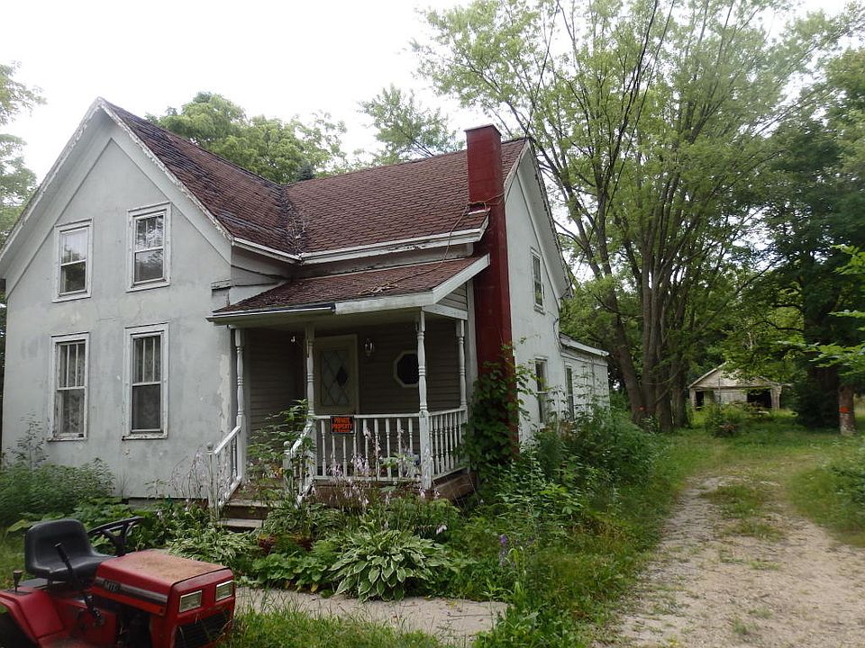 2nd image of 216 E Jefferson St