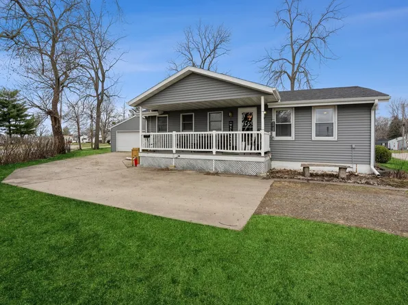 2013 S 3rd Ave E, Newton, IA 50208