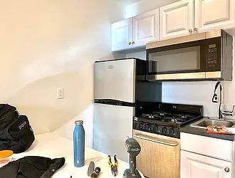 Rented by KNOCKKNOCK LLC