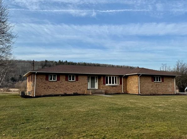 103 Central Ave, Elkland, PA 16920