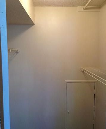5th image of 820 S Hollybrook Dr APT 106