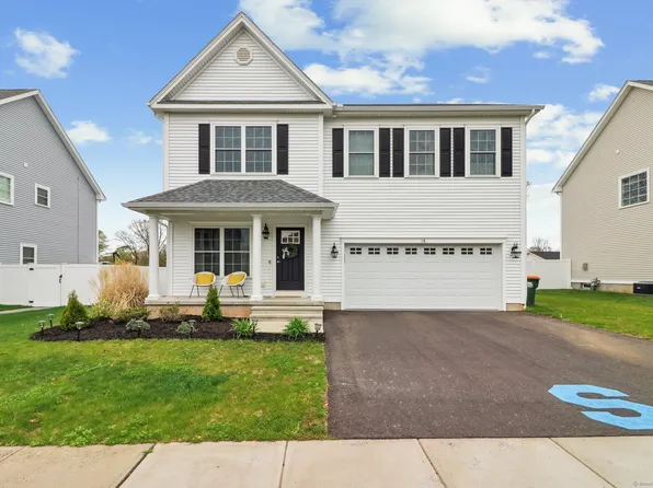 18 Hillcrest Drive, Southington, CT 06489