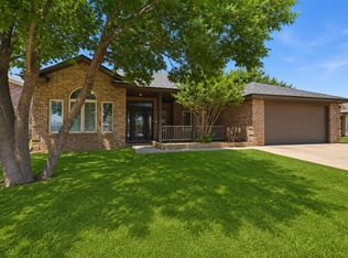 616 N 8th St, Wolfforth, TX 79382
