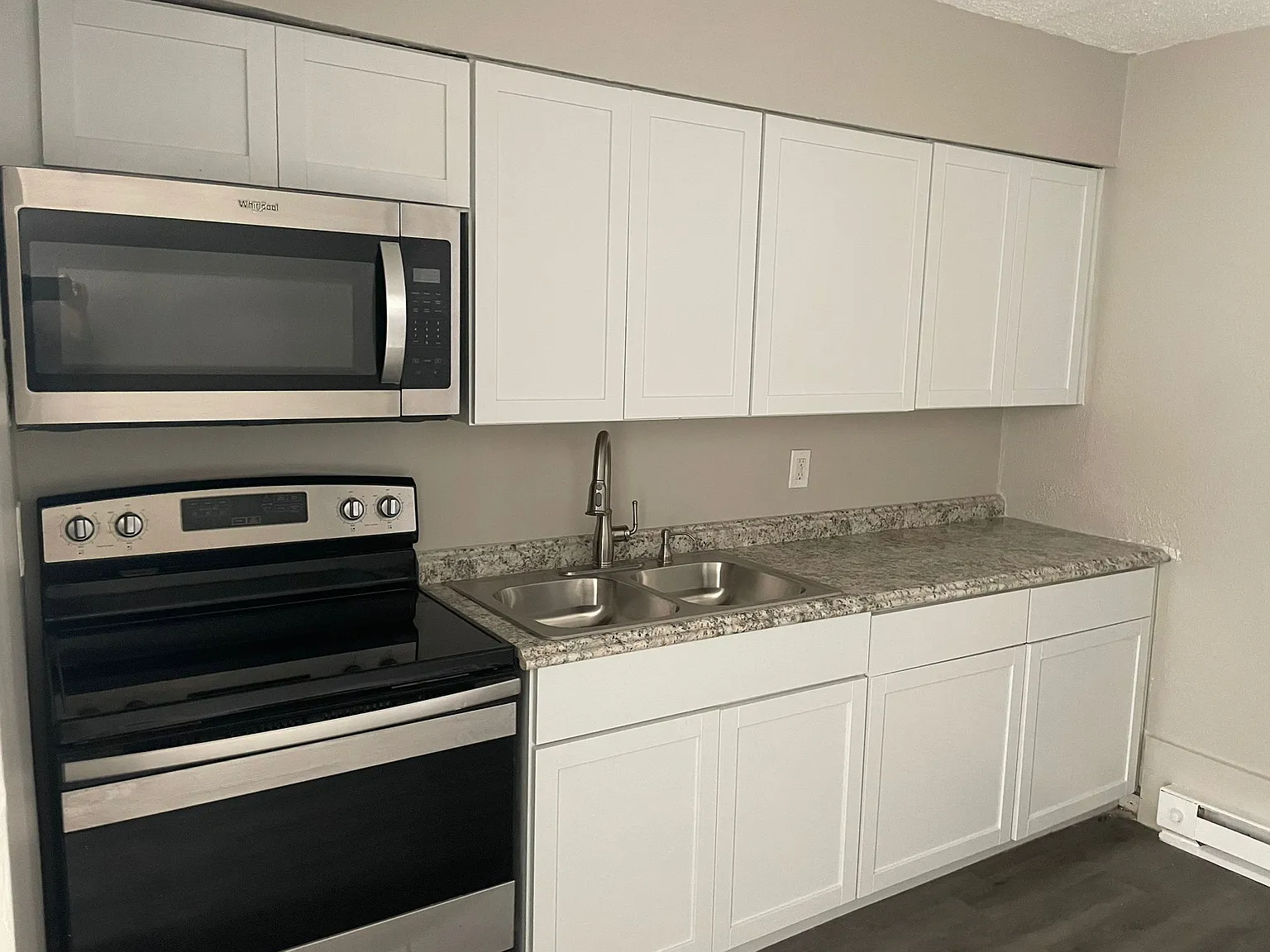 2 bed, 1000 sqft, $875 — Photo 1
