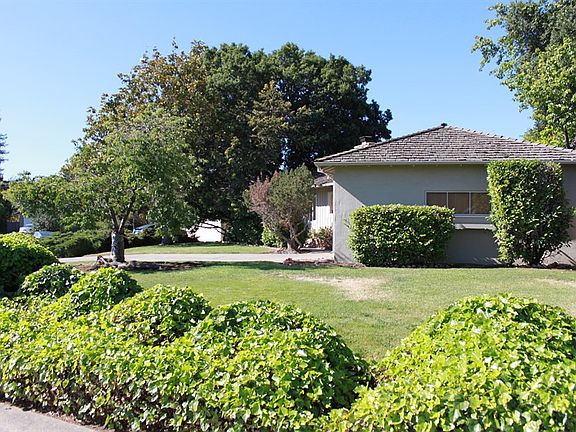 2nd image of 19120 Brook Ln