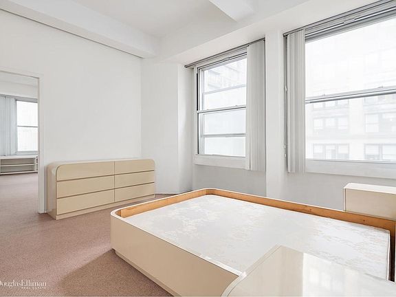 2nd image of 425 Park Ave S APT 4B