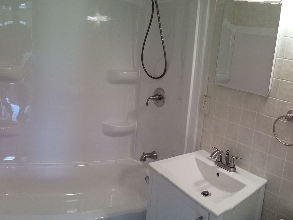 2nd image of 620 S Wayne St