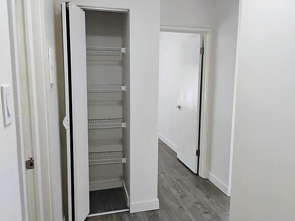 4th image of 9915 Bellamy Hl NW #1386501