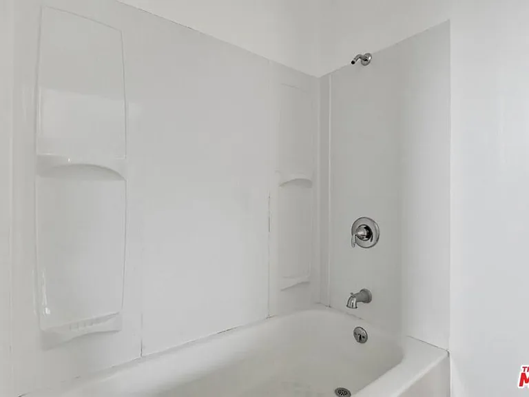 2200 Easy Ave — Photo 35