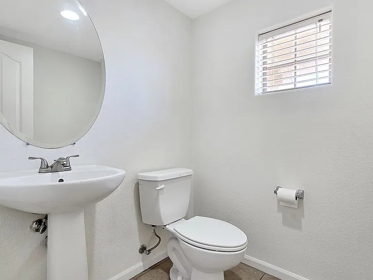 2237 N 135th Dr — Photo 16