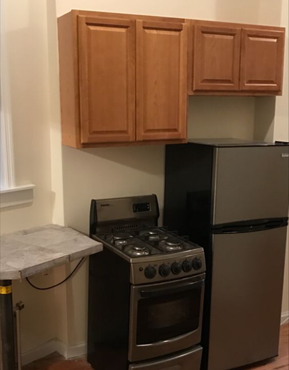 1st image of 162 Allen St APT 7