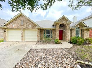 4436 Hunters Lodge Dr, Round Rock, TX 78681