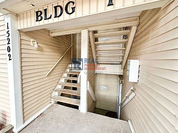 3rd image of 15202 E Hampden Cir APT F3